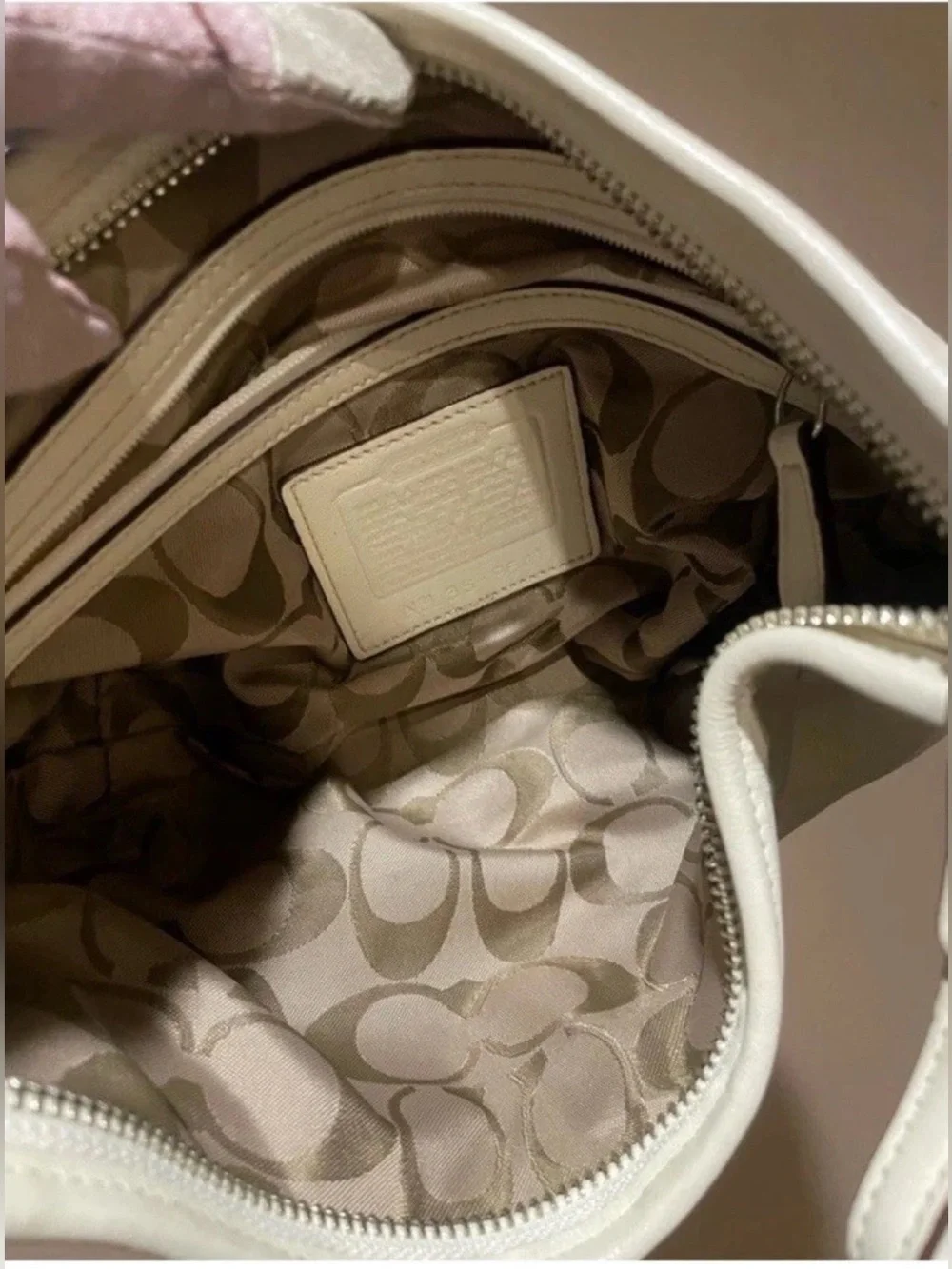 Coach Mini Soho Hobo ivory Cream Leather Shoulder Bag Y2K Vintage, 9541